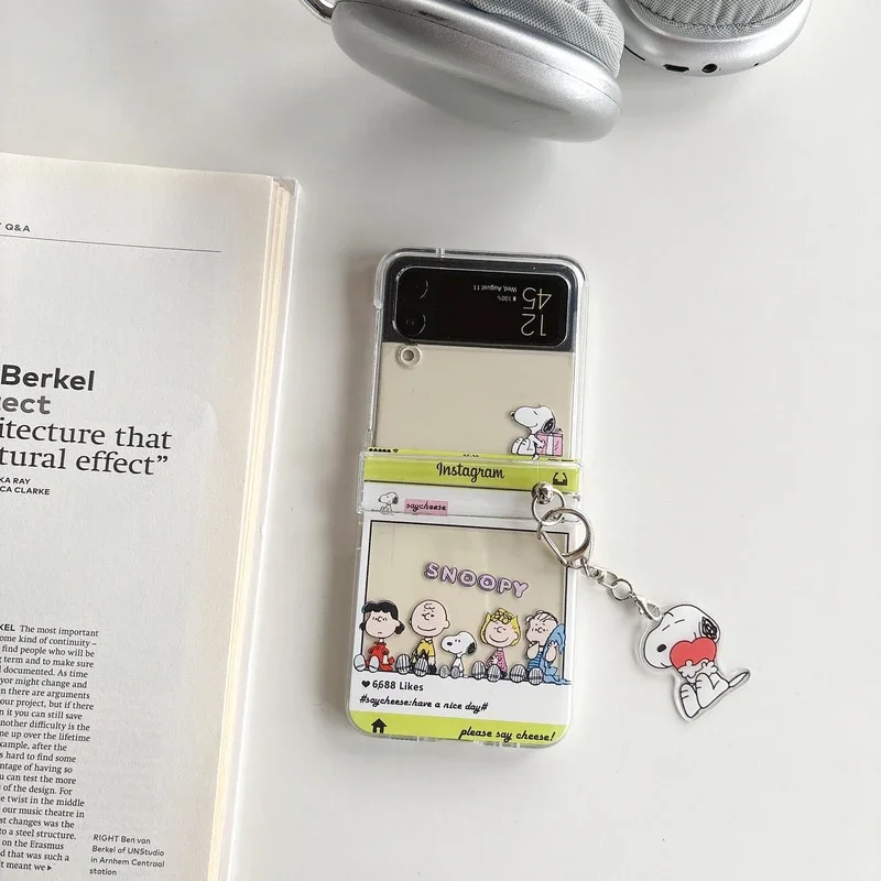 Urocze, przezroczyste etui na  – Phone Cases Z Flip 7 recenzja i cena